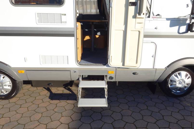 Hymer B 574 Oyster 85, bovenkastjes cabine, uniek! 13