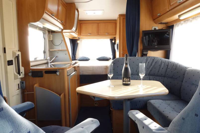 Hymer B 574 Oyster 85, bovenkastjes cabine, uniek! 21