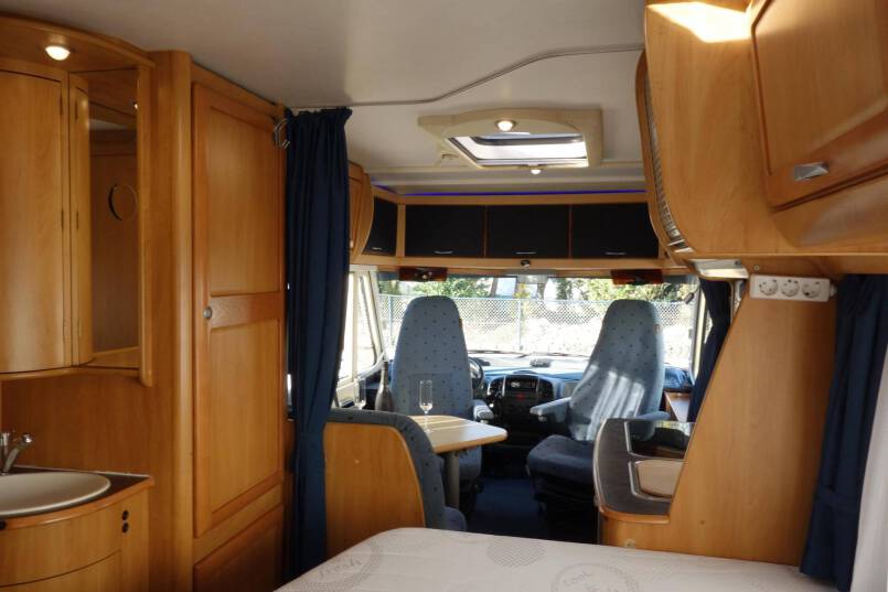 Hymer B 574 Oyster 85, bovenkastjes cabine, uniek! 30