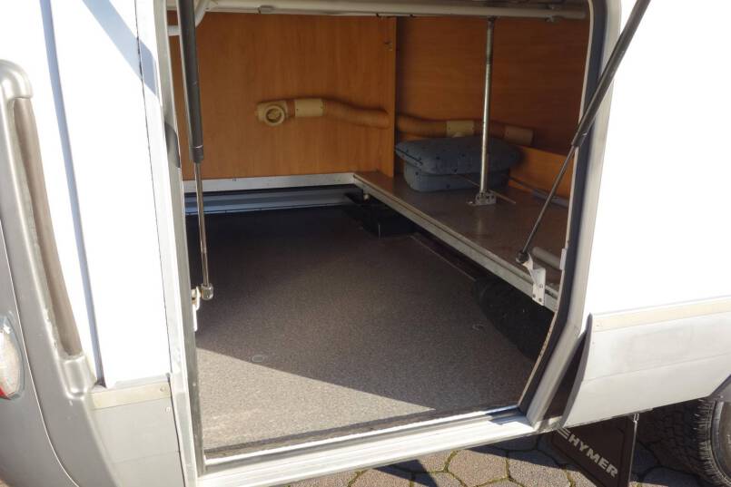 Hymer B 574 Oyster 85, bovenkastjes cabine, uniek! 8