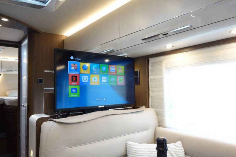 Hymer B 704 SL SupremeLine AUTOMAAT, 180 pk, 2 aparte bedden 31