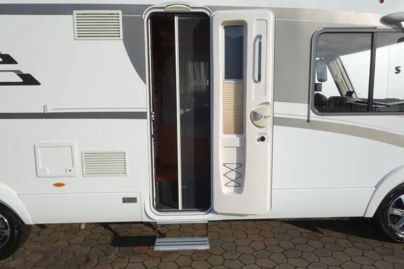 Hymer ML I 630  V6 AUTOMAAT, 190 pk, Queensbed 11