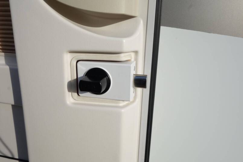 Hymer ML I 630  V6 AUTOMAAT, 190 pk, Queensbed 12