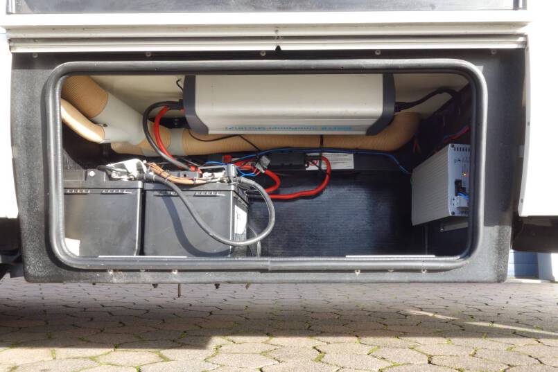 Hymer ML I 630  V6 AUTOMAAT, 190 pk, Queensbed 15