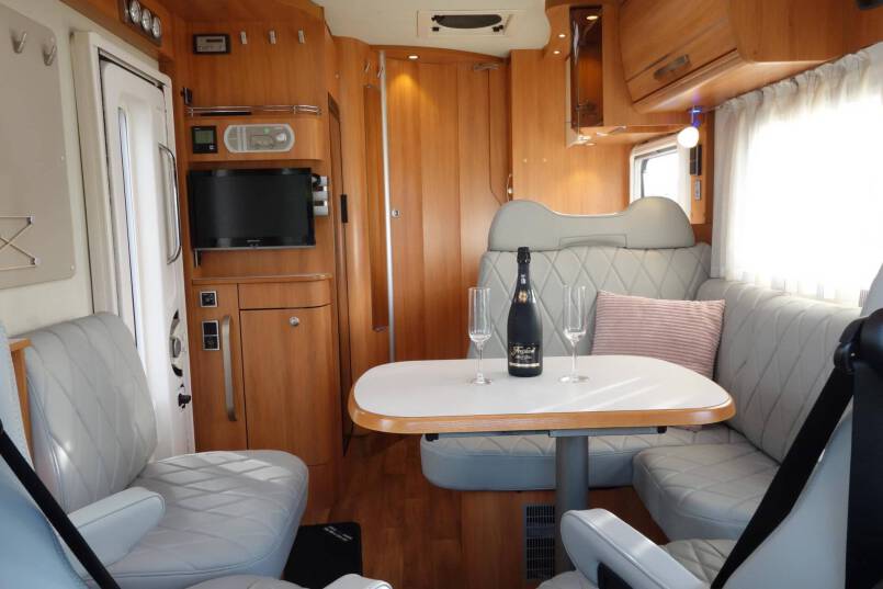 Hymer ML I 630  V6 AUTOMAAT, 190 pk, Queensbed 25