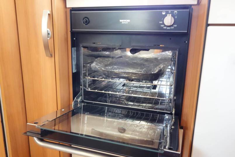 Hymer ML I 630  V6 AUTOMAAT, 190 pk, Queensbed 30