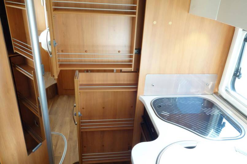 Hymer ML I 630  V6 AUTOMAAT, 190 pk, Queensbed 33