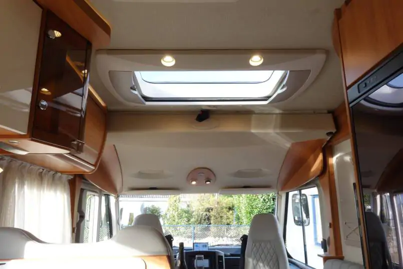 Hymer ML I 630  V6 AUTOMAAT, 190 pk, Queensbed 45