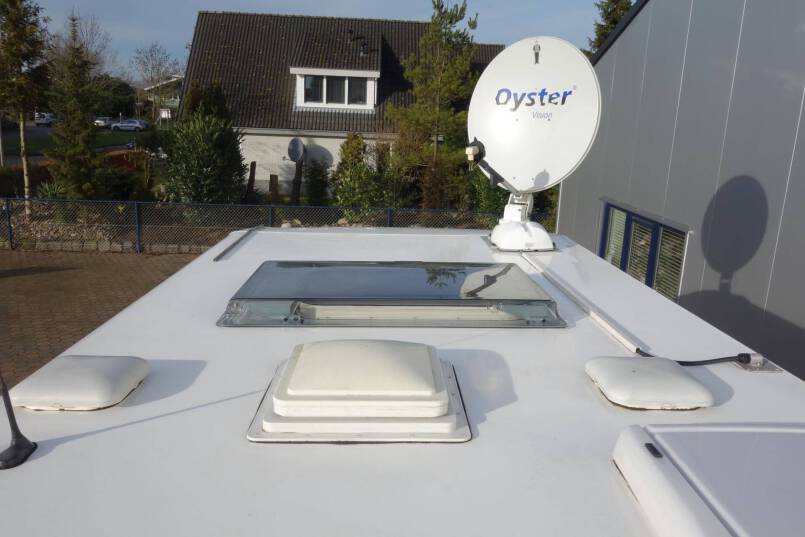 Hymer ML I 630  V6 AUTOMAAT, 190 pk, Queensbed 48