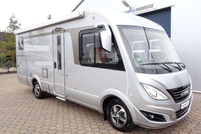 Hymer B-sl 674 SupremeLine AUTOMAAT, 180 pk, Crystal-Zilver metallic, 2 aparte bedden 4