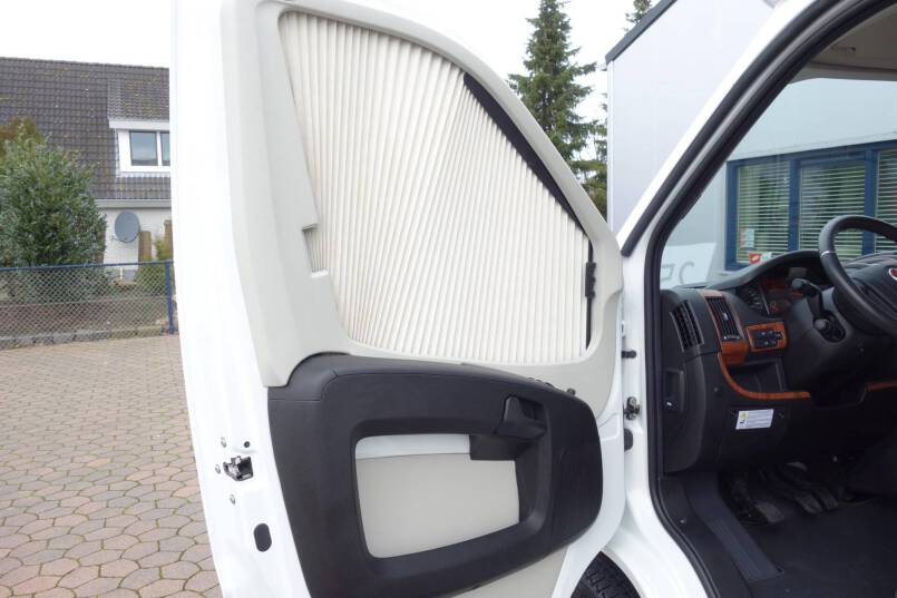 Hymer T 588 SL 150 pk, enkele bedden, hoekkeuken, garage 12