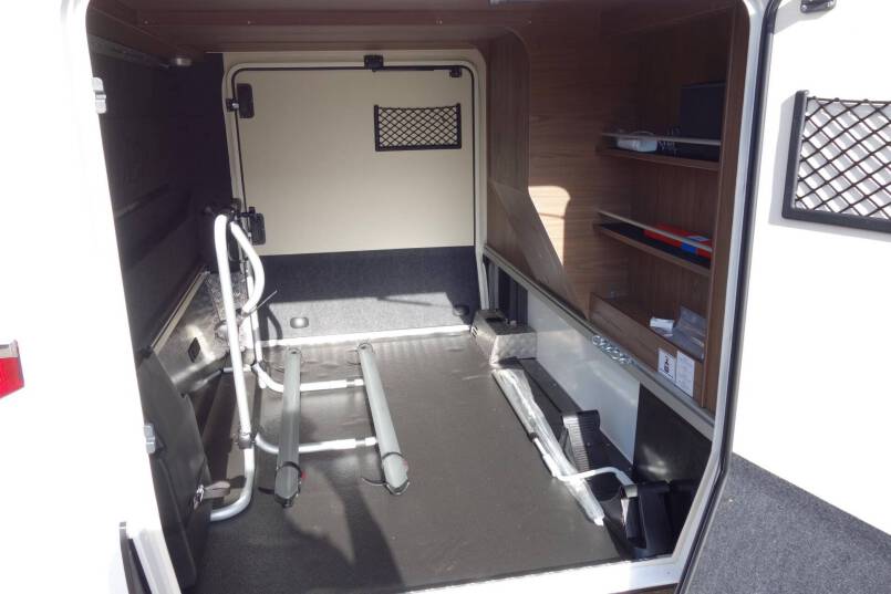 Hymer B 704 SL SupremeLine AUTOMAAT, 180 pk, 2 aparte bedden 11