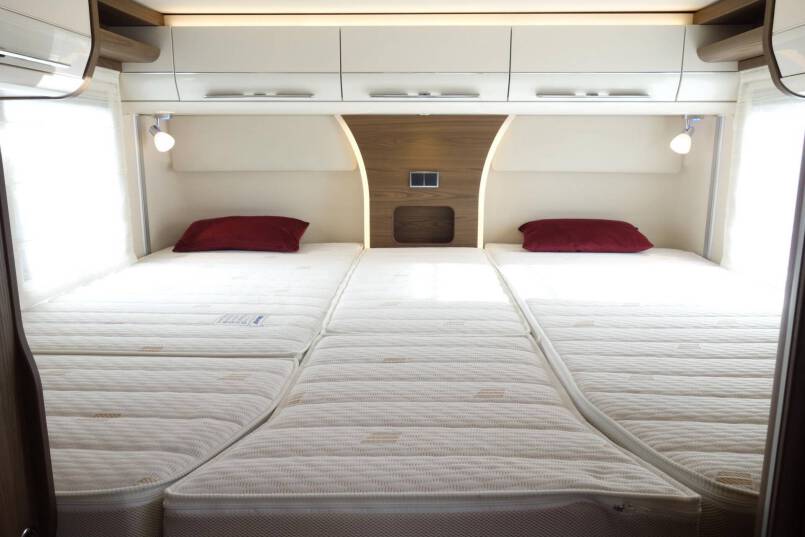 Hymer B 704 SL SupremeLine AUTOMAAT, 180 pk, 2 aparte bedden 30
