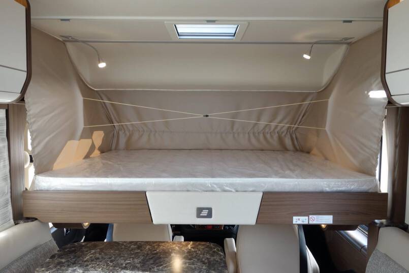 Hymer B 704 SL SupremeLine AUTOMAAT, 180 pk, 2 aparte bedden 43