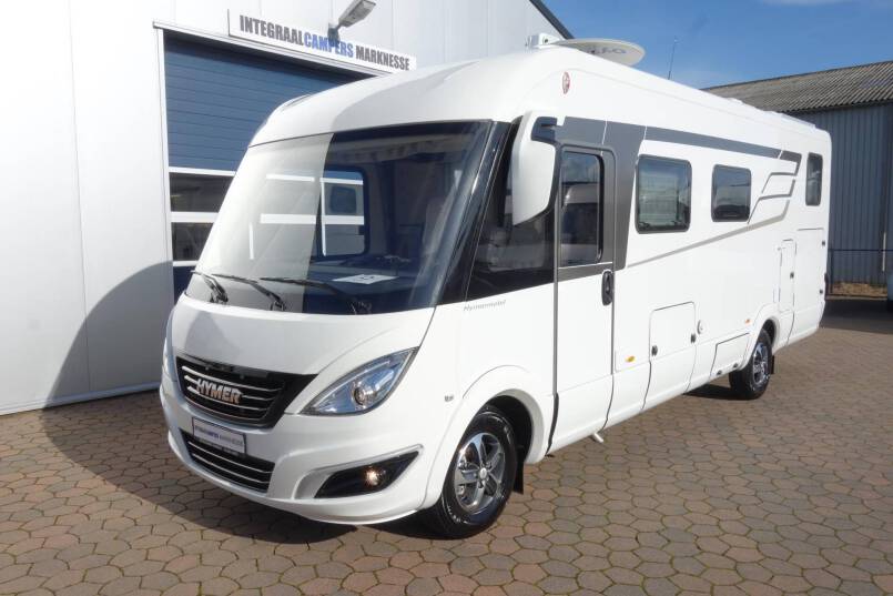 Hymer B 704 SL SupremeLine AUTOMAAT, 180 pk, 2 aparte bedden 46