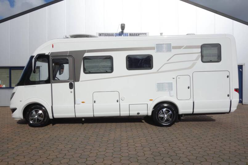 Hymer B 674 SL SupremeLine AUTOMAAT, 180 pk, 2 aparte bedden 2