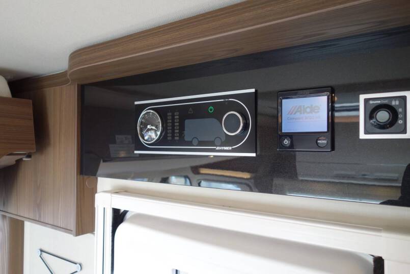Hymer B 674 SL SupremeLine AUTOMAAT, 180 pk, 2 aparte bedden 33