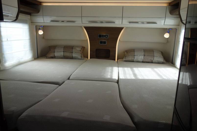 Hymer B 674 SL SupremeLine AUTOMAAT, 180 pk, 2 aparte bedden 43