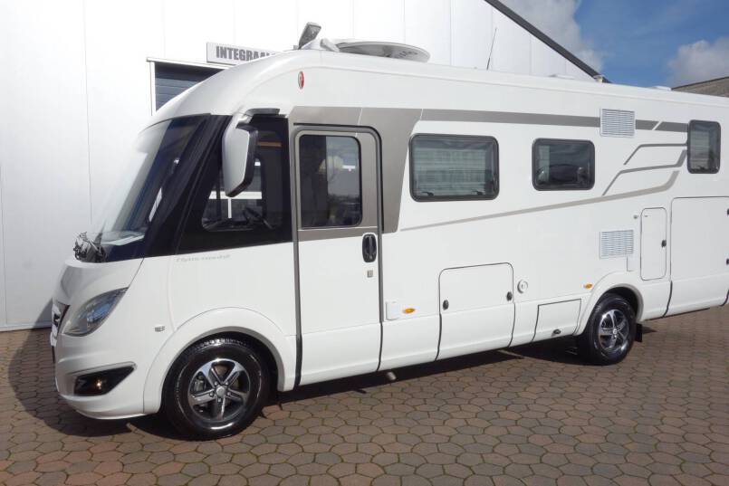 Hymer B 674 SL SupremeLine AUTOMAAT, 180 pk, 2 aparte bedden 57