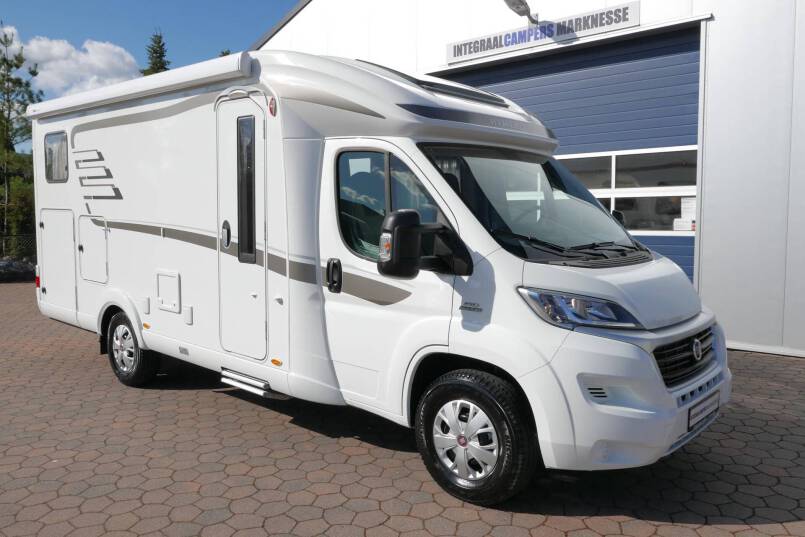 Hymer T 568 SL 150 pk, enkele bedden, hoekkeuken, garage 4