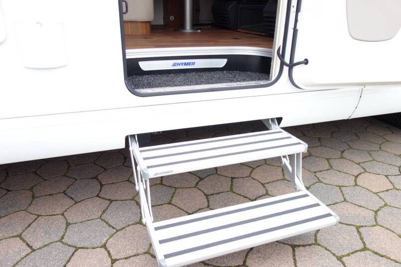 Hymer B 568 PL AUTOMAAT, PremiumLine, 2 aparte bedden, grote garage 12