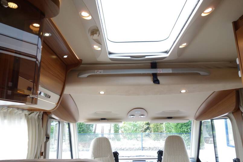 Hymer B 568 PL AUTOMAAT, PremiumLine, 2 aparte bedden, grote garage 38