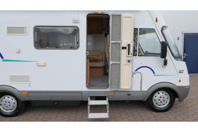 Hymer B 654 AUTOMAAT, Frans bed, bovenkastjes, airco 10