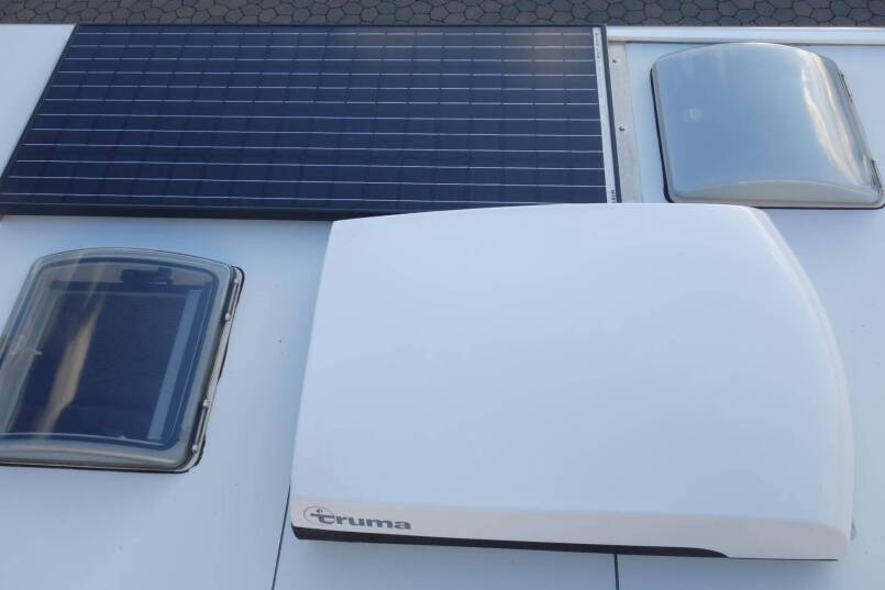 Hymer B 704 PL 3.0 177 pk PremiumLine, Serra Grijs, 2 aparte bedden 43