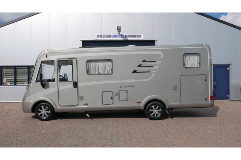 Hymer Exsis I 588 AUTOMAAT, 150 pk, Serra Grijs, compact met 2 aparte bedden 2