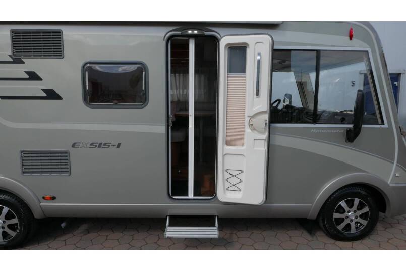 Hymer Exsis I 588 AUTOMAAT, 150 pk, Serra Grijs, compact met 2 aparte bedden 8