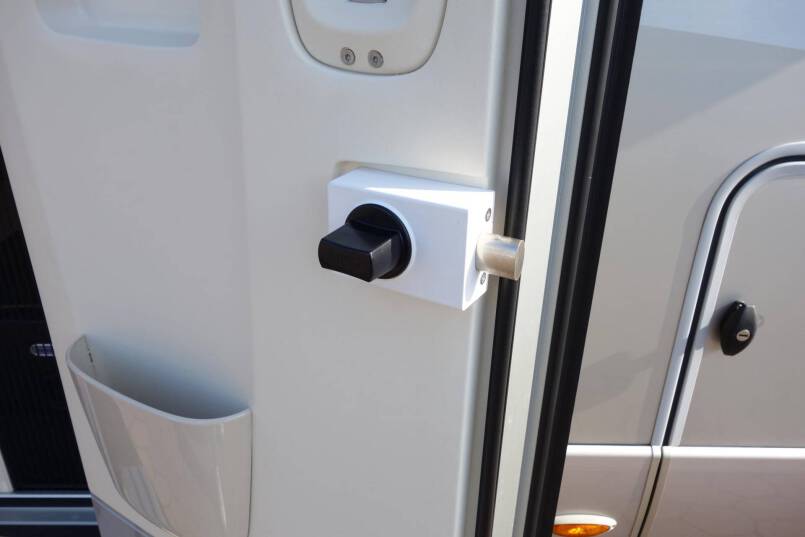 Hymer B 674 SL Star Edition 3.0 jet 177 PK AUTOMAAT, Champagne, 2 aparte bedden, 13