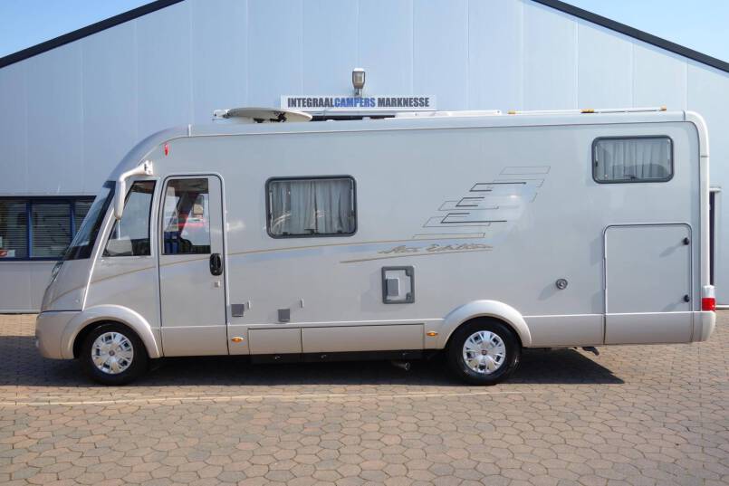 Hymer B 674 SL Star Edition 3.0 jet 177 PK AUTOMAAT, Champagne, 2 aparte bedden, 2