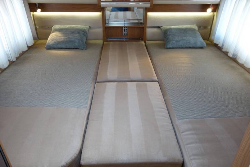 Hymer B 674 SL Star Edition 3.0 jet 177 PK AUTOMAAT, Champagne, 2 aparte bedden, 40