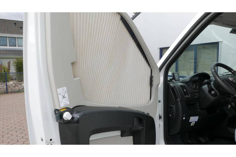 Hymer T 588 SL AUTOMAAT, 180 pk half integraal, enkele bedden 16
