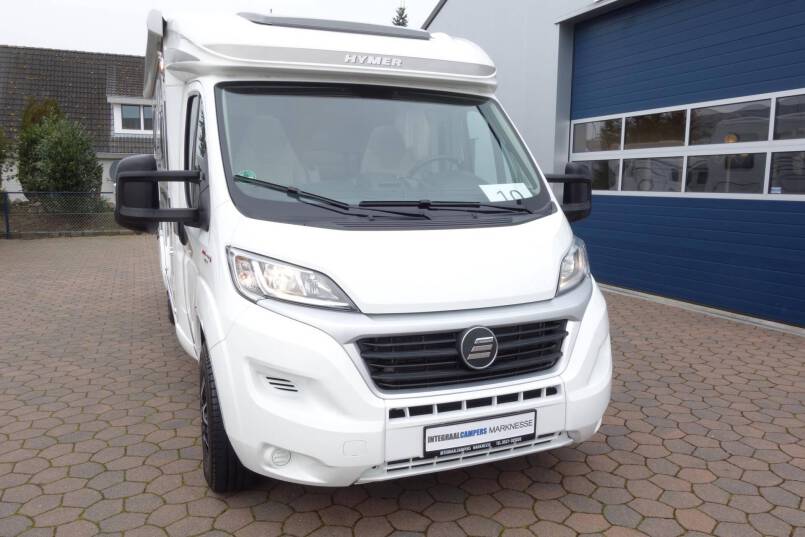 Hymer Exsis T 588 AUTOMAAT, 150 pk, compact met 2 aparte bedden 1