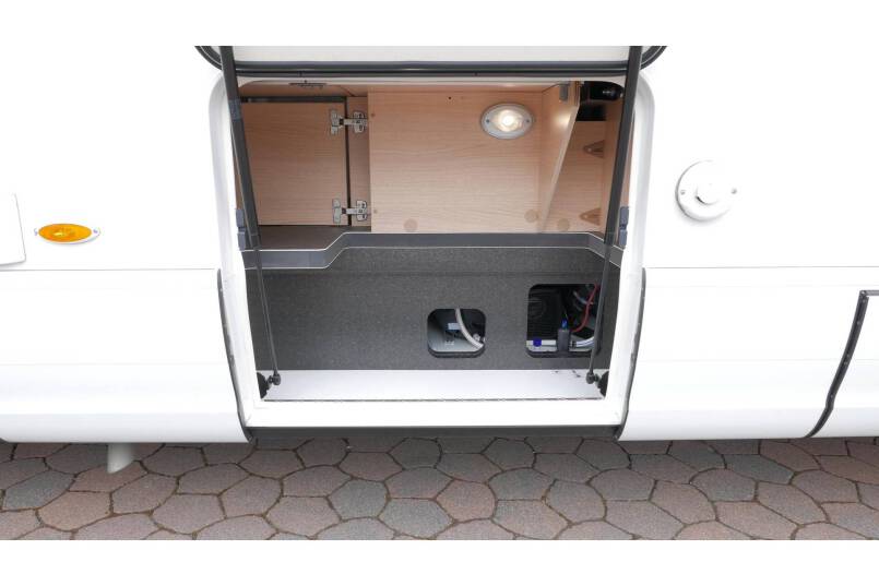 Hymer B 704 SL SupremeLine AUTOMAAT, 180 pk, 2 aparte bedden 14