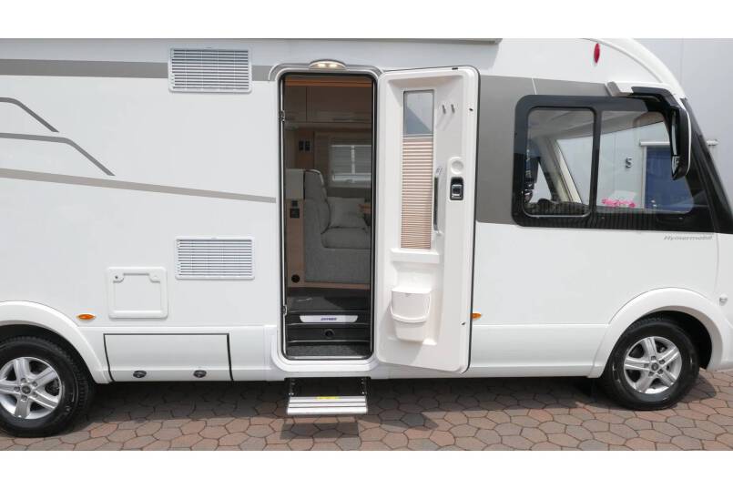 Hymer B 704 SL SupremeLine AUTOMAAT, 180 pk, 2 aparte bedden 15