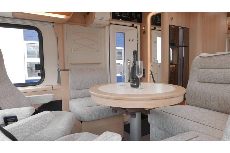 Hymer B 704 SL SupremeLine AUTOMAAT, 180 pk, 2 aparte bedden 29