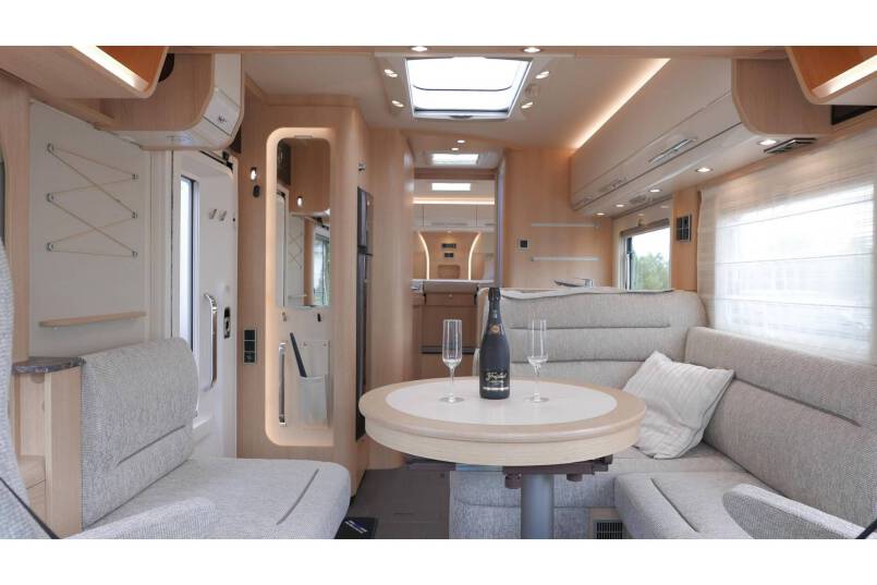 Hymer B 704 SL SupremeLine AUTOMAAT, 180 pk, 2 aparte bedden 30