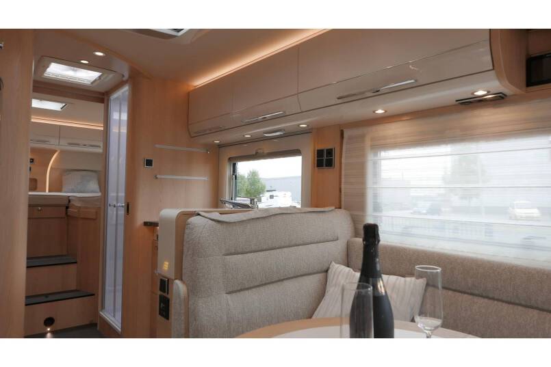 Hymer B 704 SL SupremeLine AUTOMAAT, 180 pk, 2 aparte bedden 31
