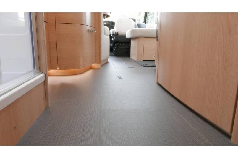 Hymer B 704 SL SupremeLine AUTOMAAT, 180 pk, 2 aparte bedden 51