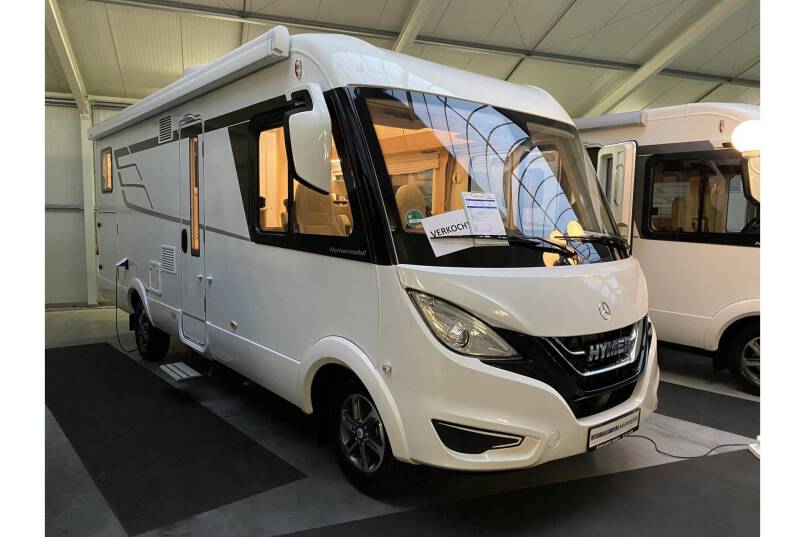 Hymer BMC I 680 9 G AUTOMAAT, bovenkastjes cabine 1