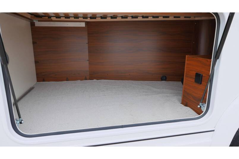 Hobby Premium 65 FL 2 x airco, 2 x zonnepaneel, automatische schotel 12