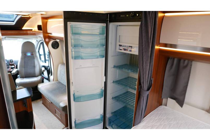 Hobby Premium 65 FL 2 x airco, 2 x zonnepaneel, automatische schotel 31