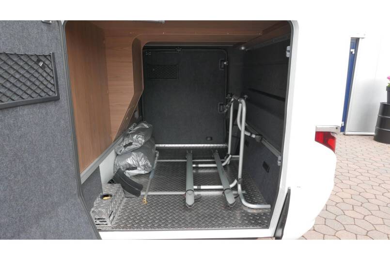 Hymer B 704 SL SupremeLine AUTOMAAT, 180 pk, 2 aparte bedden 10