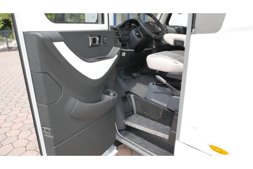Hymer B 704 SL SupremeLine AUTOMAAT, 180 pk, 2 aparte bedden 15