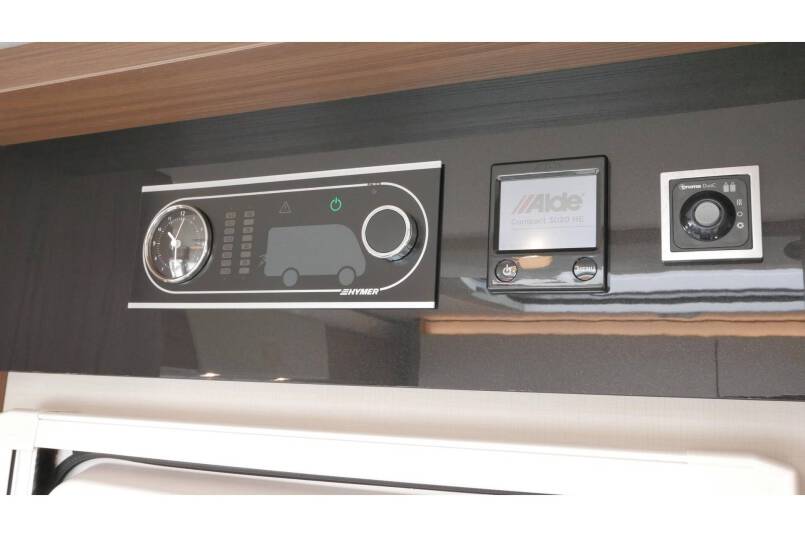 Hymer B 704 SL SupremeLine AUTOMAAT, 180 pk, 2 aparte bedden 29