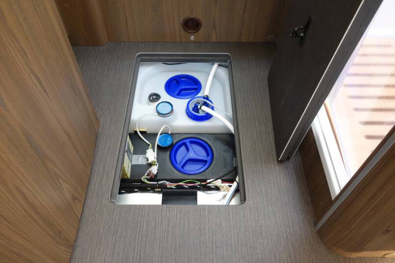 Hymer B 704 SL SupremeLine AUTOMAAT, 180 pk, 2 aparte bedden 44