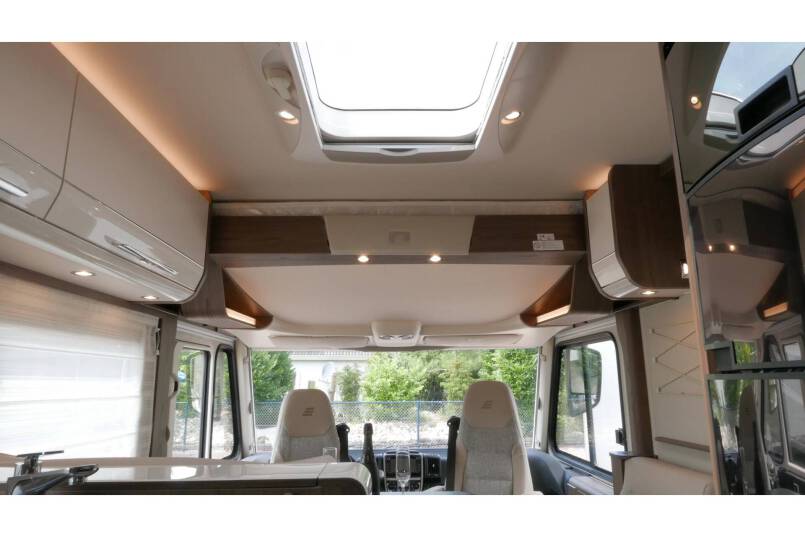 Hymer B 704 SL SupremeLine AUTOMAAT, 180 pk, 2 aparte bedden 47
