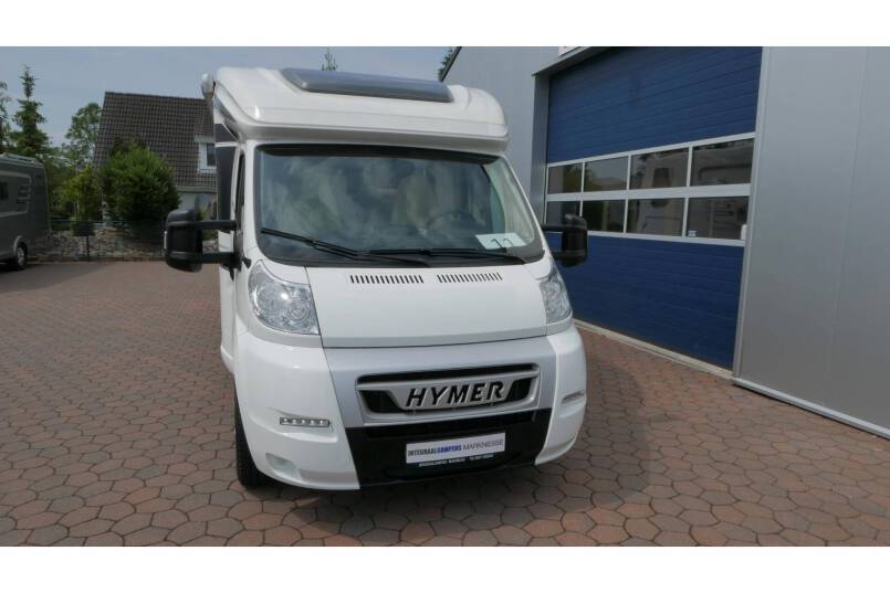 Hymer T 678 CL 3.0 AUTOMAAT 177 pk, 2 aparte bedden 1